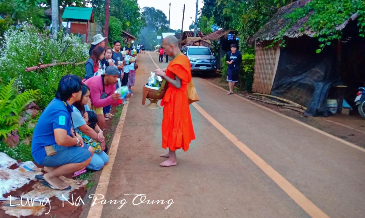 ลุงนะ โฮมสเตย์ ปางอุ๋ง แม่ฮ่องสอน Ban Huai Makhuea Som Exteriör bild